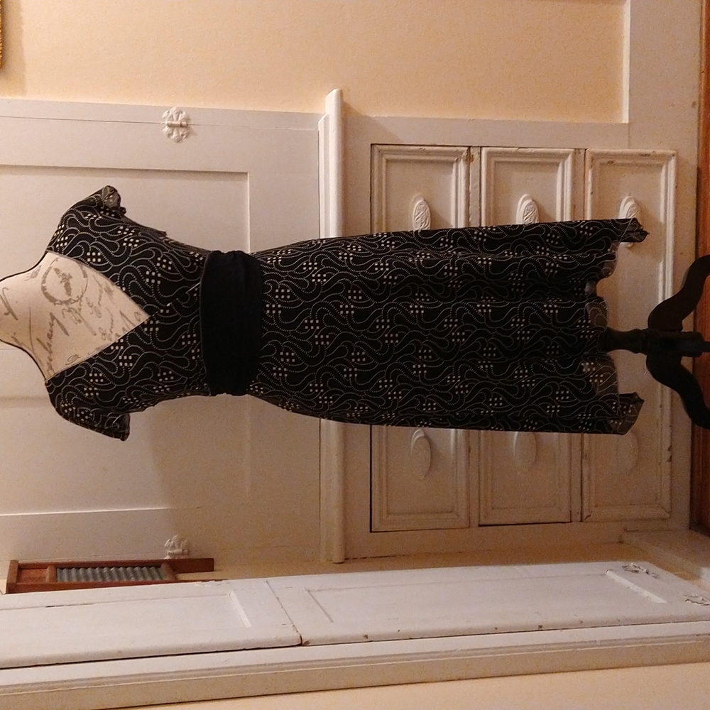 Max Studio black and cream dress Sz S